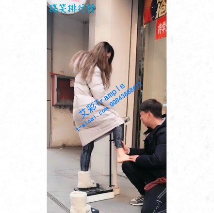 （恋足狂魔）这小子这个方法好