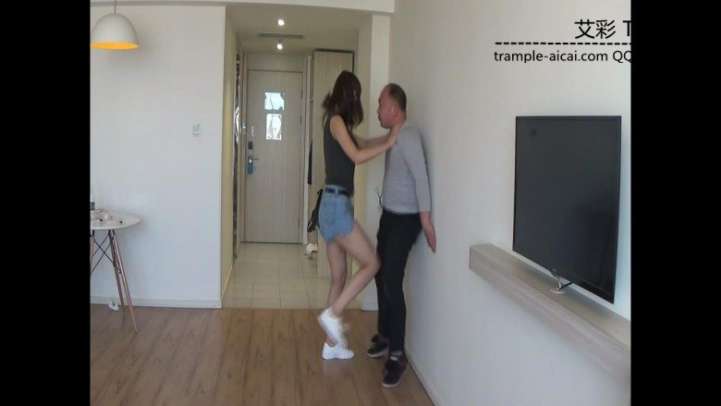 与妹妹踢打对战（下）