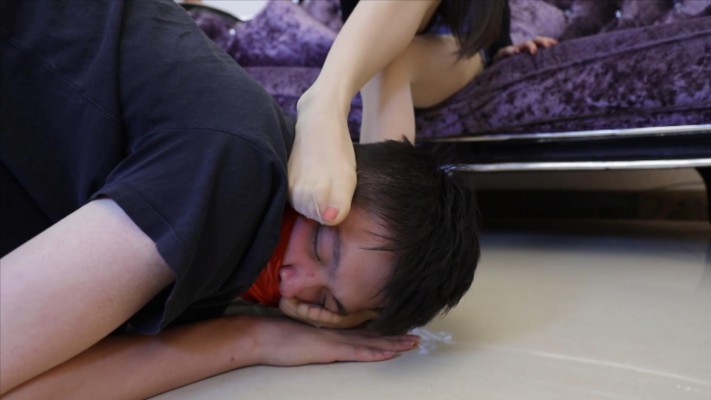 〖H.P.L栖心之栈〗—芷晴强制闻脚窒息 HPL-220430