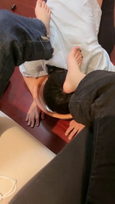 【桃幼幼】带素人姐妹入圈玩sm游戏 bf23000