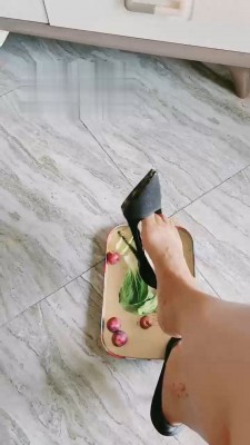 【小魔女】沉浸式踩踏口水喂食 bf18115_HD绳艺资源