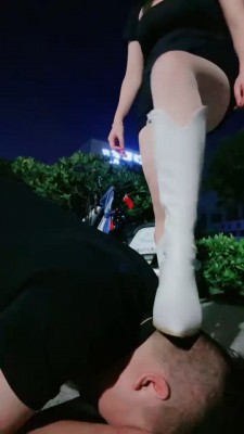 【雪琪琪】深夜户外遛狗 bf19907