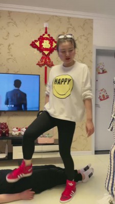 【梦蝶女王】双S把自己的男友当狗虐 bf12126