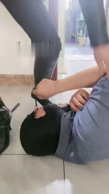 【高傲】长靴脚下蹂躏/吃烟灰圣水 bf21931