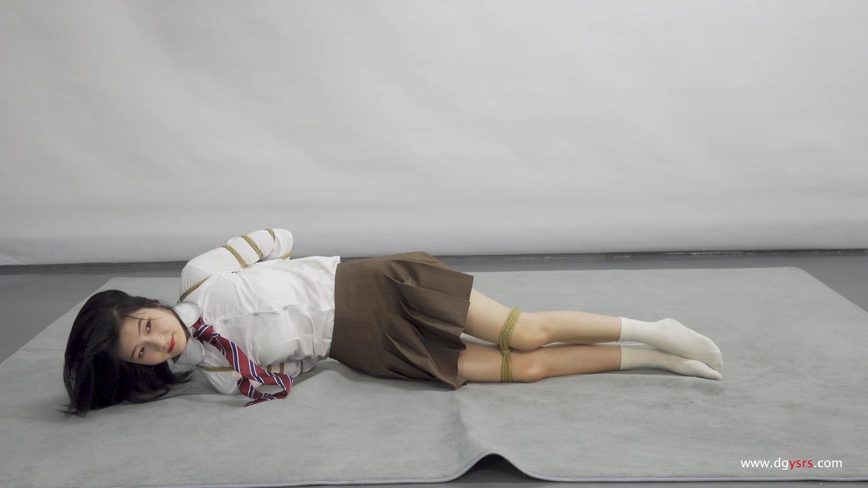 【艺束人生】2023_21期视频 欣玥JK服五花kb海老虎尝试