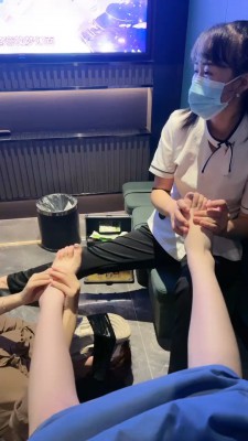 【橘子没熟】沐足店公开处刑 bf19098