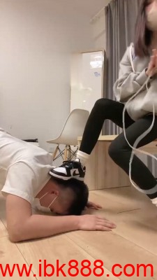 【奶味茶茶】萝莉主脏鞋臭袜辱狗【完整版】 bf19465_HD绳艺资源