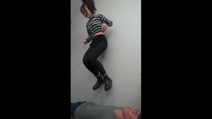 8位圈外小白素人踩踏 YC-220117-7