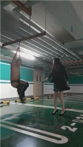 0232【VIVI】车库狠虐雪狼_HD绳艺资源