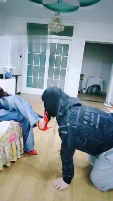 【柒柒女王】大学生狗爬过来求虐 bf19493