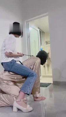 【狗哥】素人小姐姐羞辱厕奴 bf15704