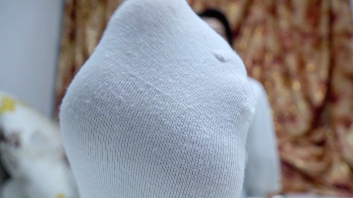 【校园女流氓】安诺白袜脚下羞辱贱奴POV