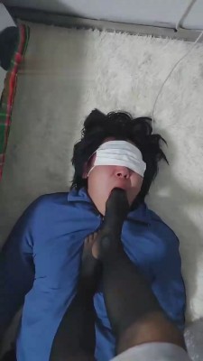 【小奶味】帆布鞋黑丝虐 bf19388