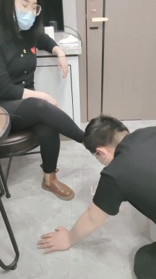 【安安绳艺导师】情侣主让绿帽舔脏鞋 bf23346_HD绳艺资源