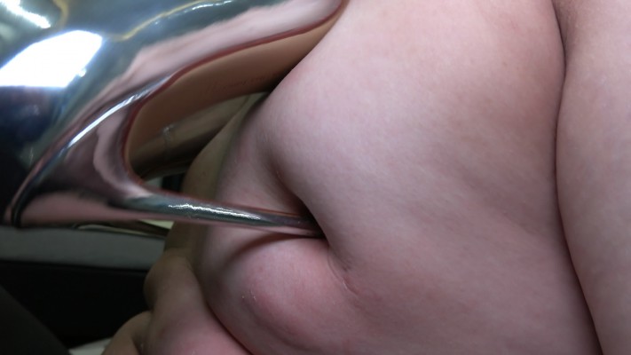 【彼岸花】全体重高跟暴踩乳头 YC-220211-2